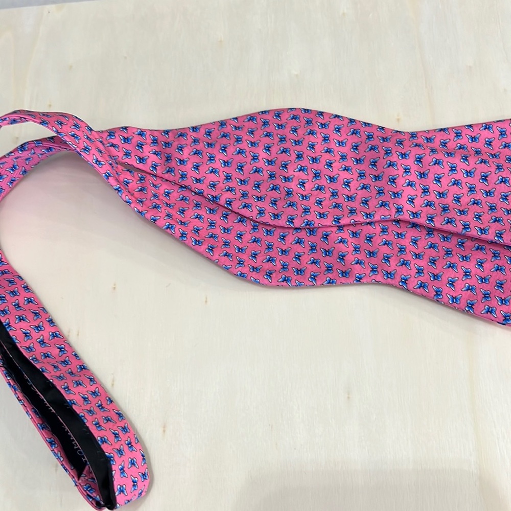 Bow tie worn once